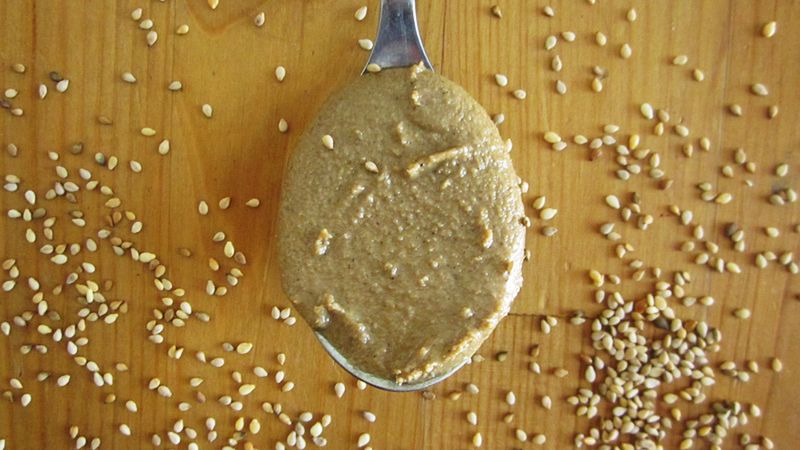 Masło sezamowe z prażonych ziaren