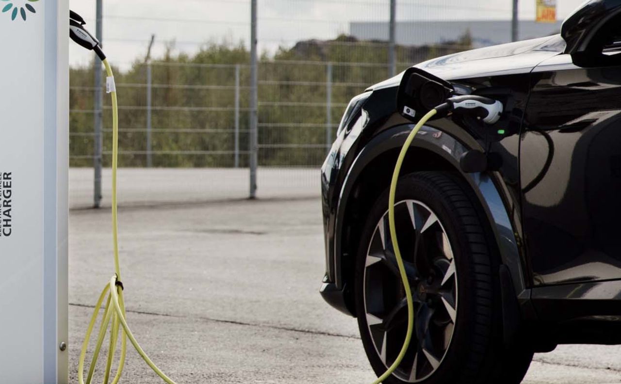 31 nowych miejsc z ładowarkami dla elektryków. Oto gdzie staną