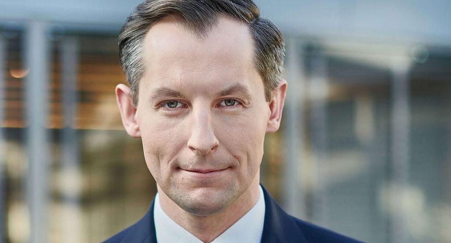 UOKiK zbroi się do walki z oszustwami w sieci. Ma blokować serwisy