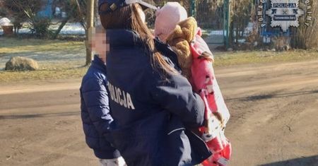 Pożar domu w Boruszowicach. Policjanci zdążyli w ostatniej chwili