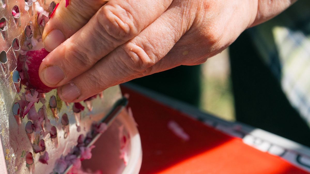 Pyszna i chrupiąca surówka z rzodkiewki