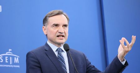 Partie Zbigniewa Ziobry wykreślone z rejestru. Solidarna i Suwerenna Polska kończą działalność