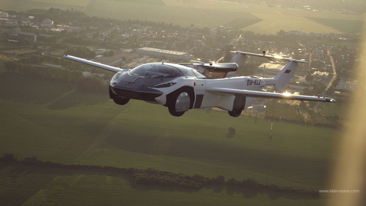 AirCar, słowacki latający samochód, może trafić do masowej produkcji