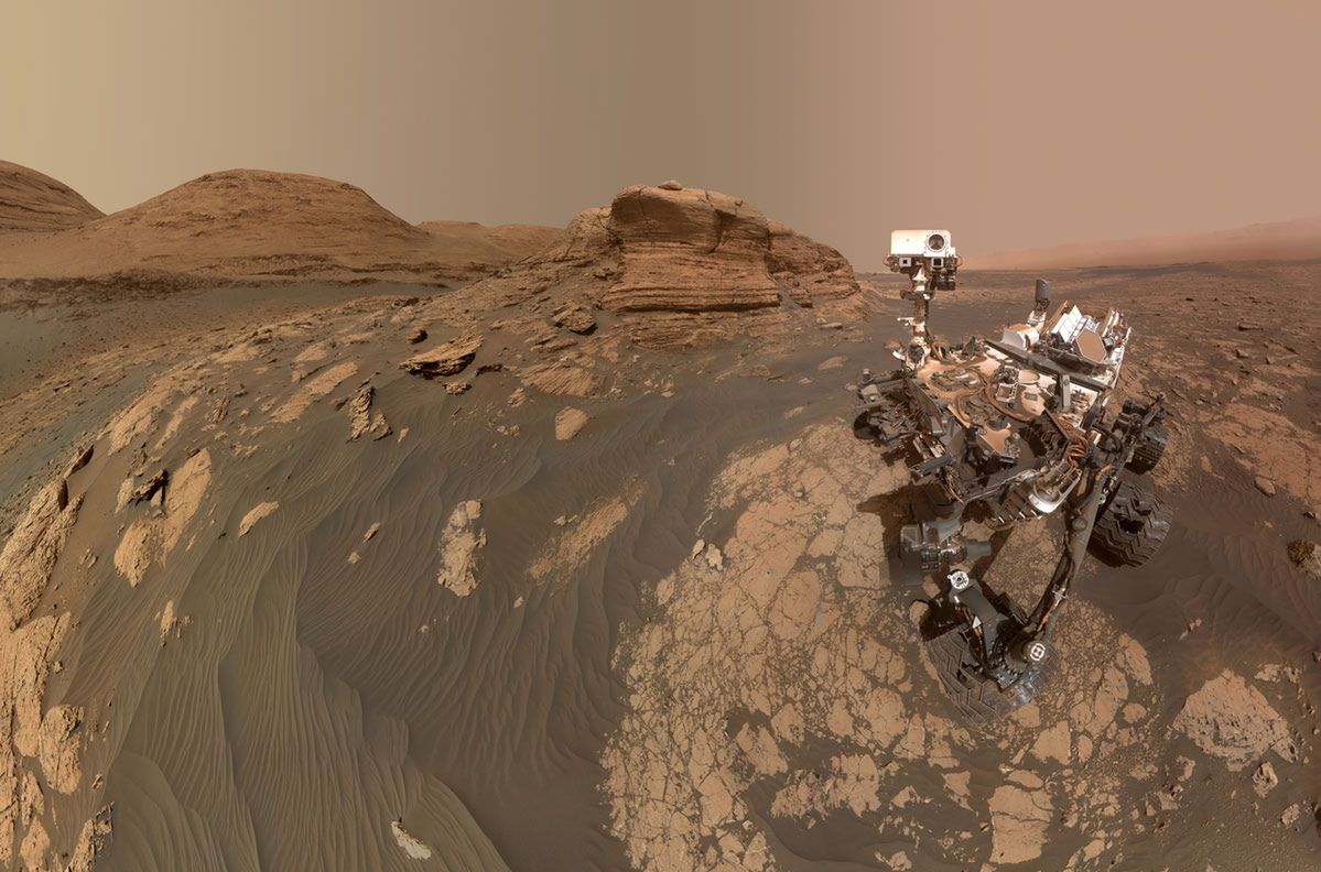 Łazik Curiosity zrobił ogromne selfie podczas swojej wycieczki po Marsie