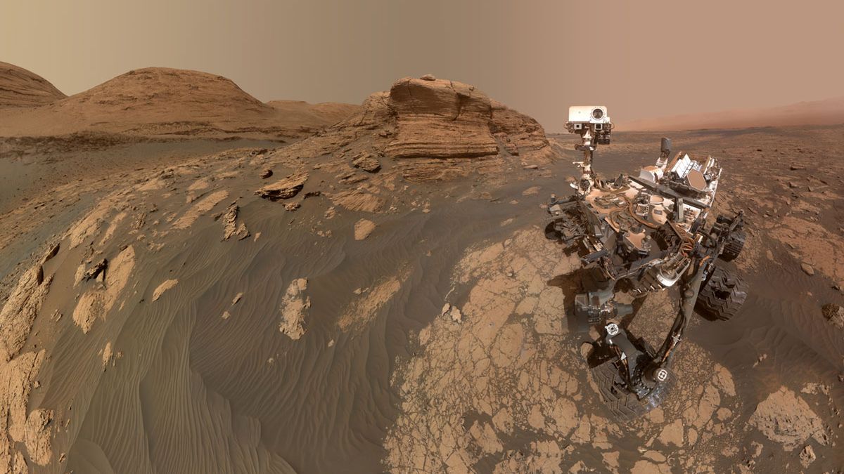 Łazik Curiosity zrobił ogromne selfie podczas swojej wycieczki po Marsie 1