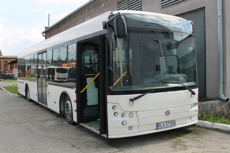 Autobus Solbus Solcity 12 w podstawowej wersji