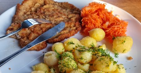Zamówił schabowego w śląskiej restauracji. Dostał paragon i przecierał oczy