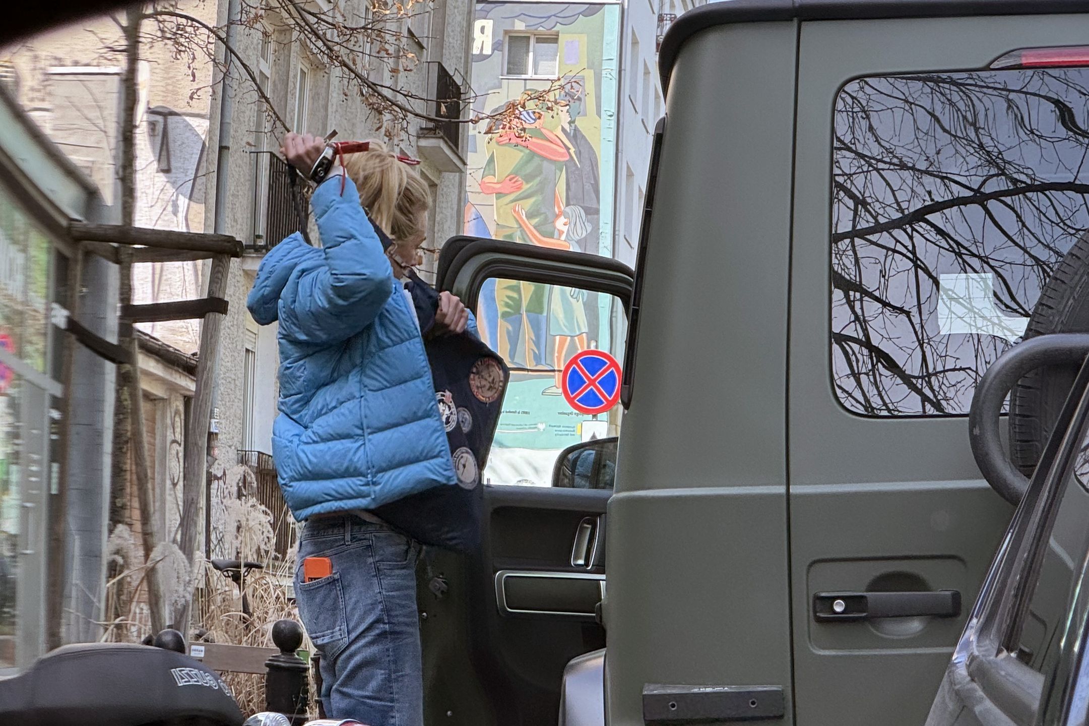 Martyna Wojciechowska parkuje na zakazie