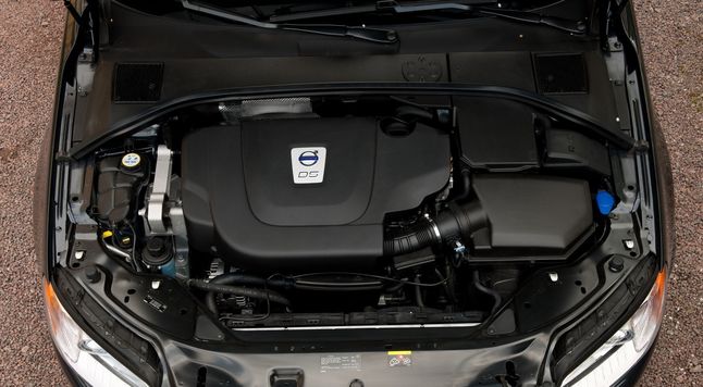Silnik 2.4 D był oznaczany jako D4 i D5