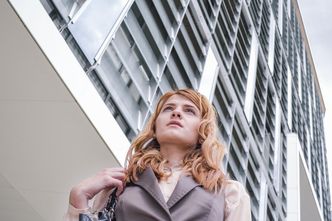 Jak prosić szefa o podwyżkę? Warto trzymać się kilku podstawowych zasad i jak ognia unikać emocji