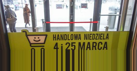 Zakaz handlu w niedziele. Wiceminister zapowiada: będą zmiany w przepisach