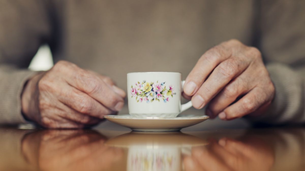 Senior man drinking turkish coffee
Thanasis Zovoilis
aging process, real people, relaxation, retirement