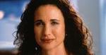 Andie MacDowell ze striptizerami