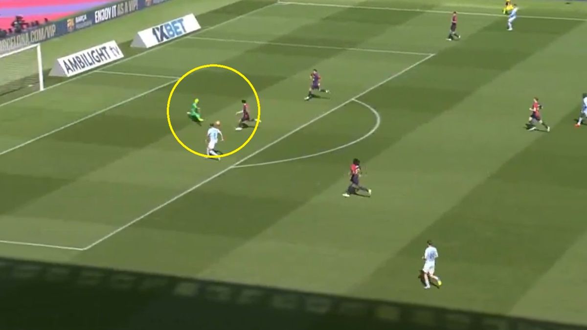 Twitter / ELEVEN SPORTS PL / koszmarny błąd Wojciecha Szczęsnego