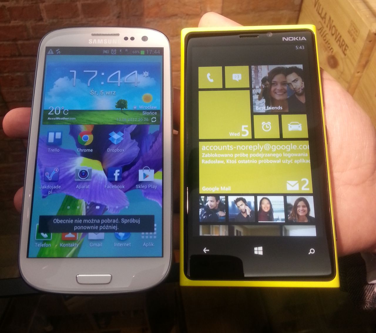 Galaxy S III vs Nokia Lumia 920 (fot. Krzystof Kurek)