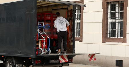Rekord na rynku pracy. Blisko 1,5 mln Polaków bez pełnej ochrony