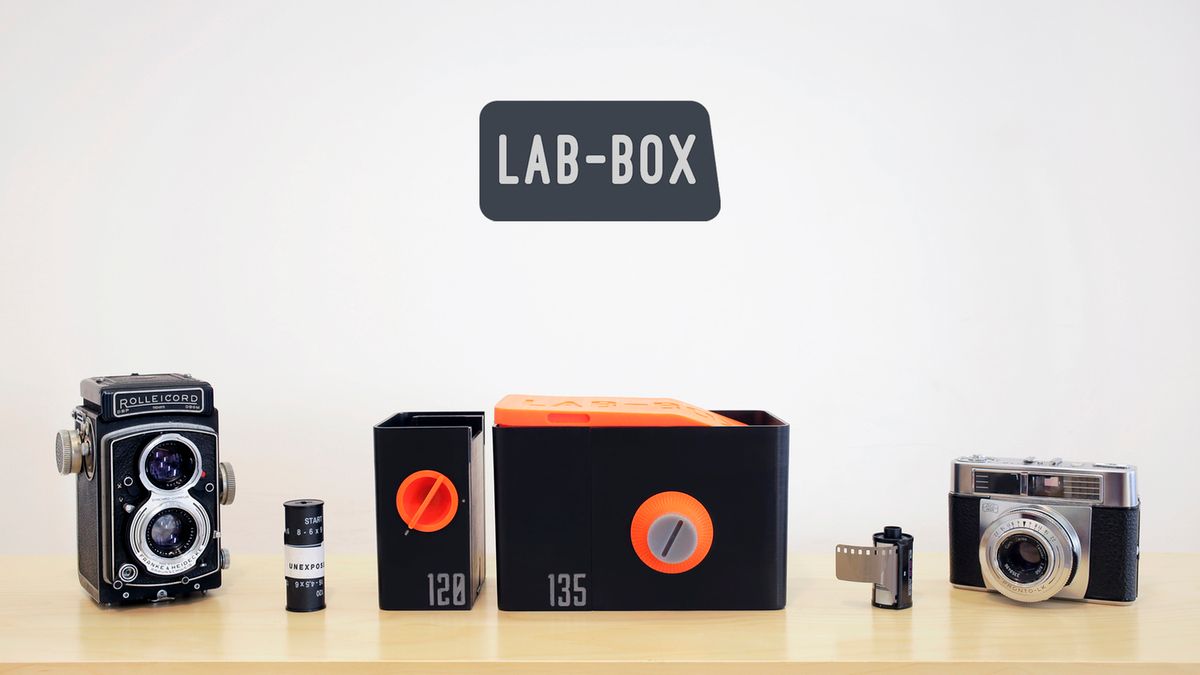 LAB-BOX -  wywołaj swój film nawet w słoneczny dzień na zewnątrz 1