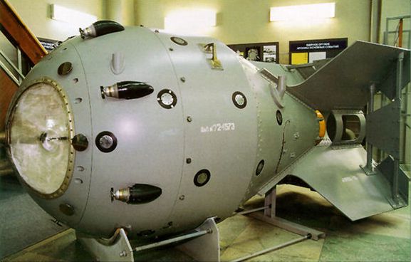 Czym w ludzi, czyli najsłynniejsze bomby atomowe na świecie 8