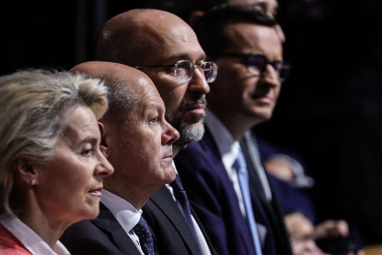 BERLIN, GERMANY - OCTOBER 25: (L-R) President of the European Commission, Ursula von der Leyen, German Chancellor Olaf Scholz, Prime Minister of Ukraine, Denys Schmyhal, Prime Minister of Poland, Mateusz Morawiecki during the international conference of experts for reconstruction in Ukraine on October 25, 2022 in Berlin, Germany. The German government is hosting the conference that is bringing together political and world finance leaders to set groundwork now for Ukraine's eventual post-war reconstruction effort. (Photo by Omer Messinger/Getty Images)