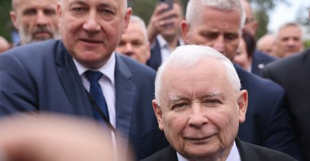 Prezes PiS pochwalił 500+. Podwyżki jednak nie dał