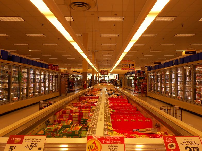 Rynek pracy w Polsce. Związkowcy chcą ulżyć sprzedawcom