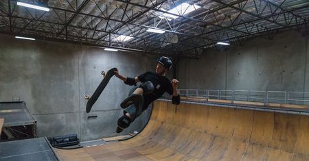 Tony Hawk wróci nie tylko w remasterze. Będzie też dokument o grze