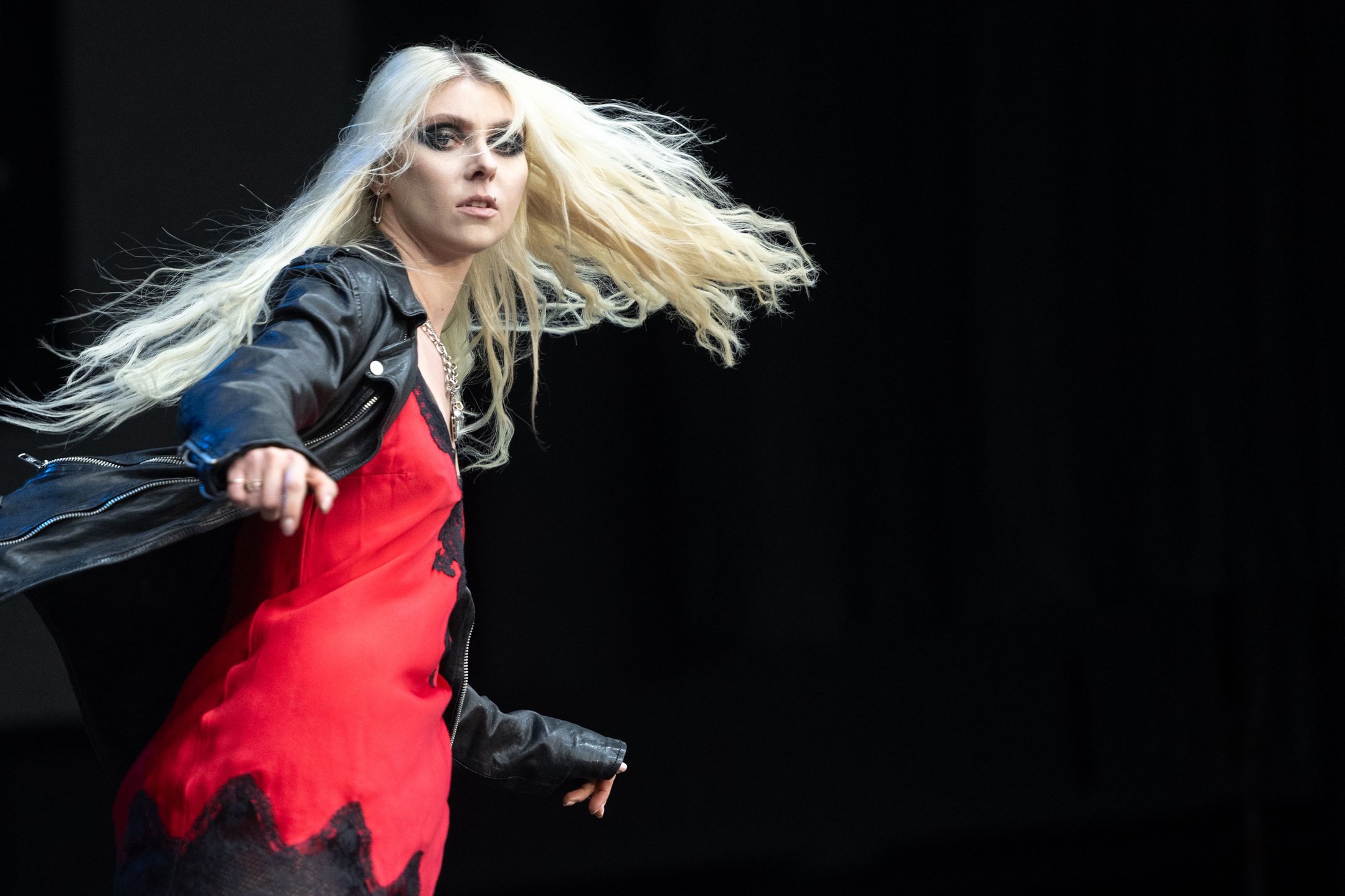 Taylor Momsen wystąpiła nago w teledysku