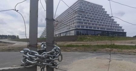 Hotel Gołębiewski w Pobierowie wkrótce otwarty? Robotnicy nie zostawiają złudzeń