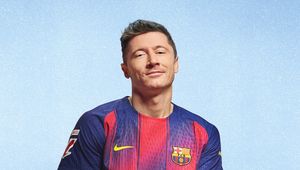 Lewandowski pokazał koszulkę na El Clasico. Kosztuje fortunę