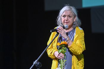 Szokujące relacje z planu filmu o ludobójstwie. Kos‑Krauze pod ostrzałem