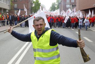 Za niebezpieczną pracę, za staż, za Barbórkę. Górnicy stracą dodatki?