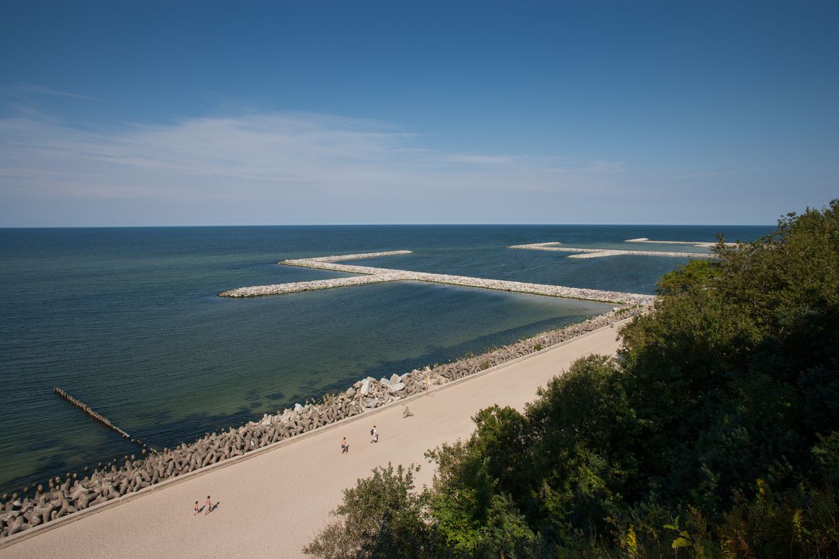 O plaży w Jarosławcu mówi się żartobliwie, że to "polski Dubaj"