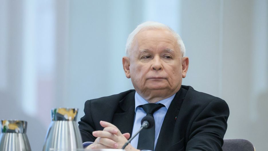 Posiedzenie komisji ?ledczej ds. afery wizowej
Fot. Pawel Wodzynski/East News,  Warszawa, 07.06.2024.  Sejm. Posiedzenie komisji sledczej ds. afery wizowej. Na przesluchanie wezwano prezesa PiS Jaroslawa Kaczynskiego (n/z).
Pawel Wodzynski