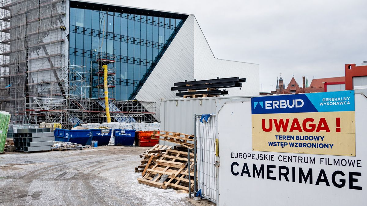 Na budowie Europejskiego Centrum Filmowego Camerimage