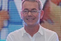 Janowski w miesiąc zarabia...