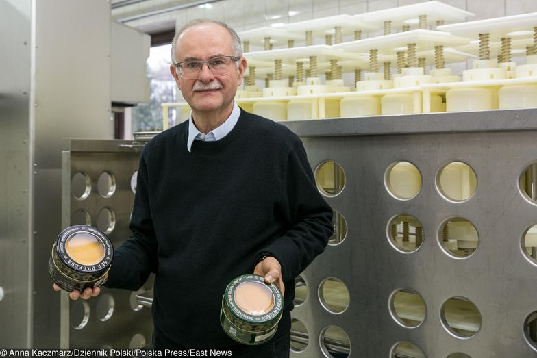 Roman Kluska to przed laty jeden z największych polskich biznesmenów. Dziś zajmuje się hodowlą owiec i produkcją serów owczych