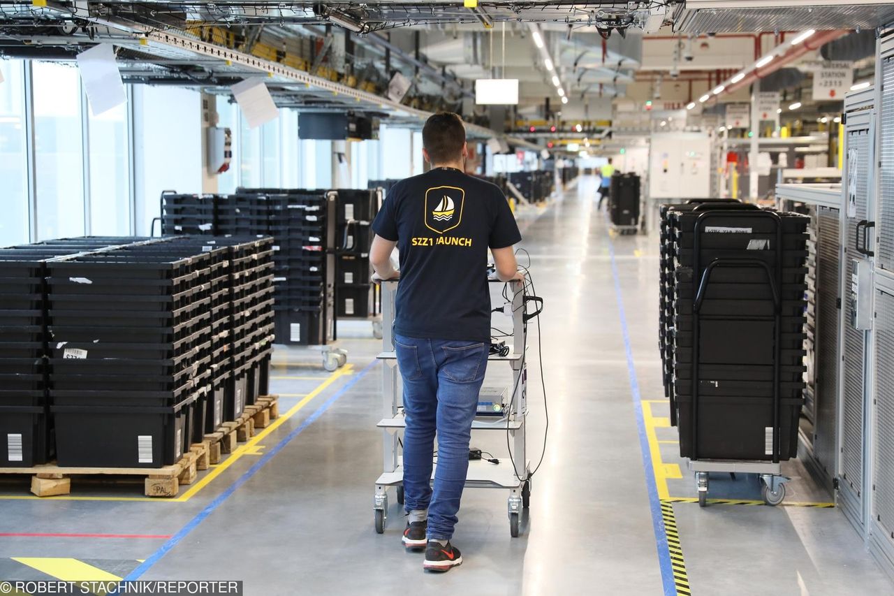 Amazon sam o sobie pisze najlepiej. Zachwyty na temat warunków pracy w firmie zalewają internet