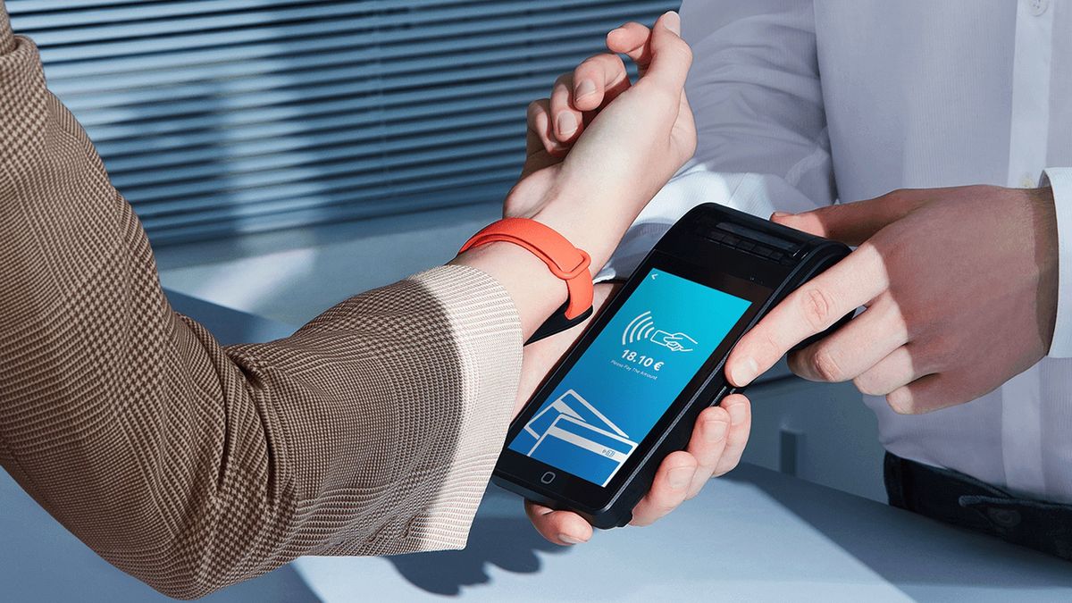 Xiaomi Pay w PKO BP. Za zakupy zapłacisz zegarkiem lub tanią opaską 1