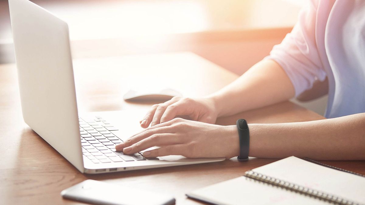 Xiaomi Mi Band 2 oficjalnie. Stosunek jakości do ceny jest fenomenalny 1