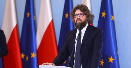 Kontrowersyjna decyzja Morawieckiego. Co dalej z walką ze smogiem?