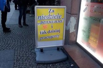 Pierwsza niedziela bez handlu. "Setki tysięcy osób musiały pracować"