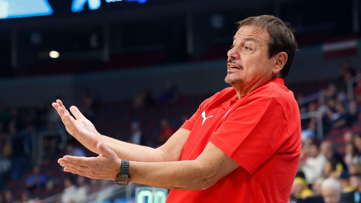 PAP/EPA / TOMS KALNINS / Na zdjęciu: Ergin Ataman