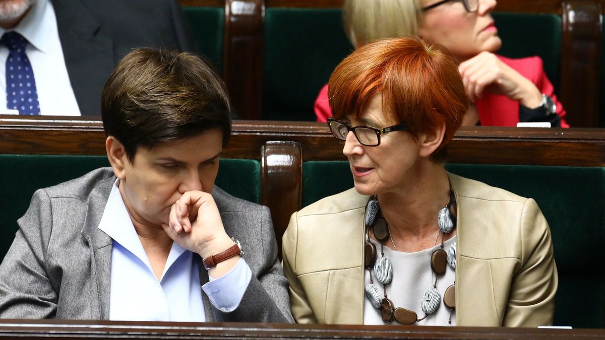 50. posiedzenie Sejmu VIII kadencji
Fot. Stanislaw Kowalczuk/East New. Warszawa 27.10.2017  50 posiedzenie Sejmu VIII kadencji   n/z: Beata Szydlo , Elzbieta Rafalska