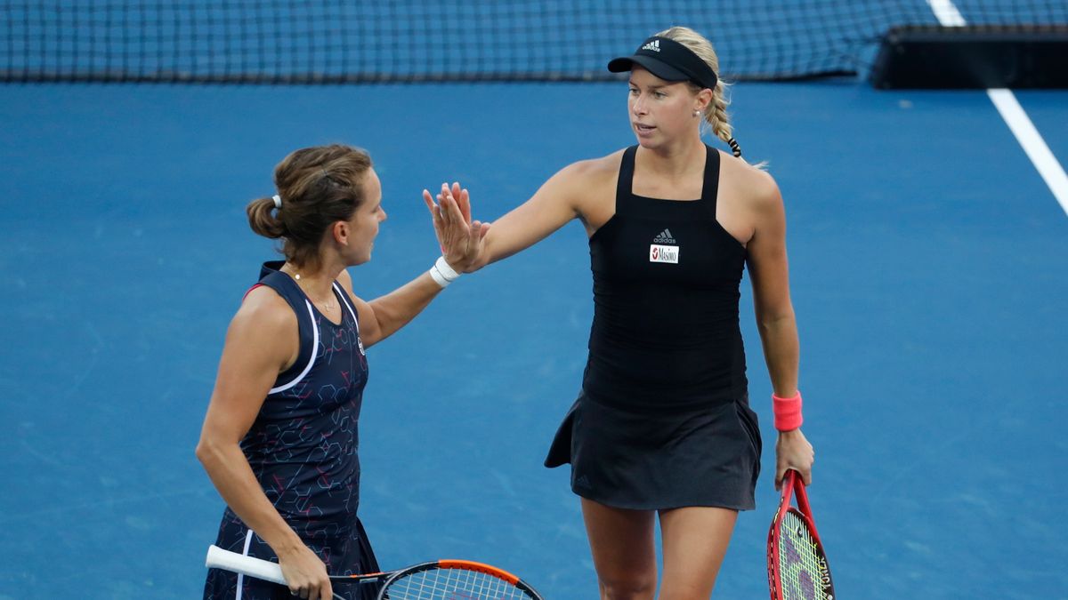 Zdjęcie okładkowe artykułu: PAP/EPA / WU HONG / Na zdjęciu: Barbora Strycova i Andrea Sestini Hlavackova