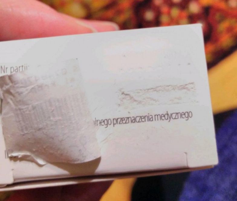 Internauta alarmuje. Apteka sprzedała przeterminowane produkty