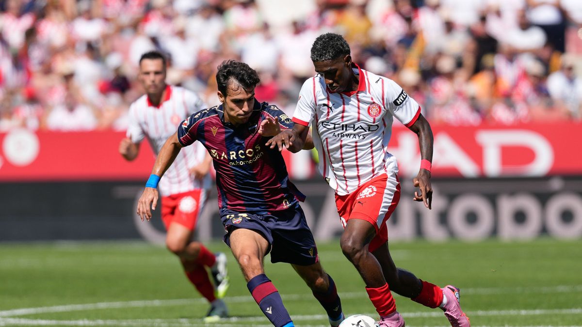 PAP/EPA / PAP/EPA/David Borrat / Girona przegrała z Levante