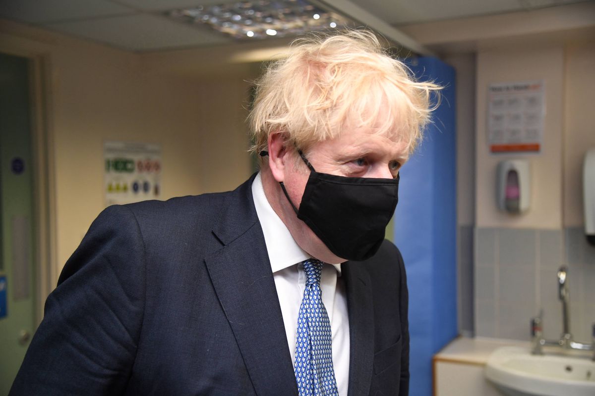 Koronawirus Wielka Brytania. Boris Johnson zwiększy nakłady na służbę zdrowia
