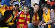Wielka radość kibiców Korony Kielce po zwycięstwie z Arką Gdynia. Wspaniała atmosfera na Exbud Arenie na meczu Ekstraklasy. Zobacz zdjęcia