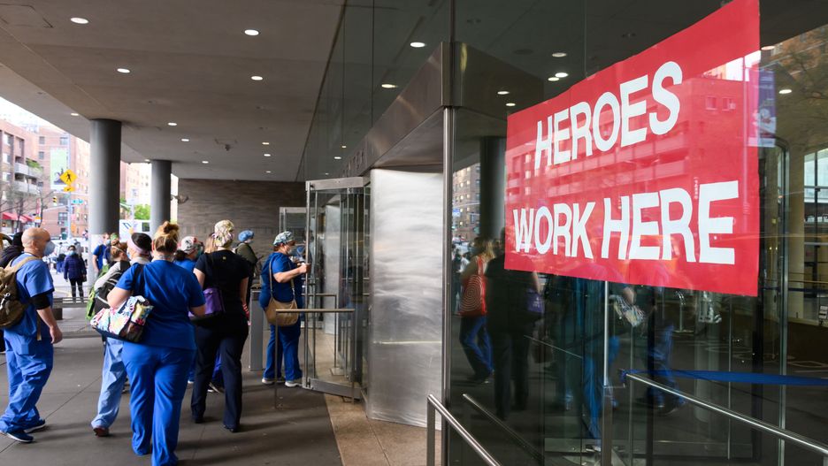 Koronawirus. Stany Zjednoczone. Zmarł James "Charlie" Mahoney. Wybrał walkę z epidemią zamiast emerytury