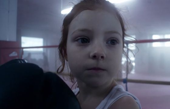 „Pomóż dzieciom w nierównej walce z życiem” w kampanii SOS Wiosek Dziecięcych (wideo)